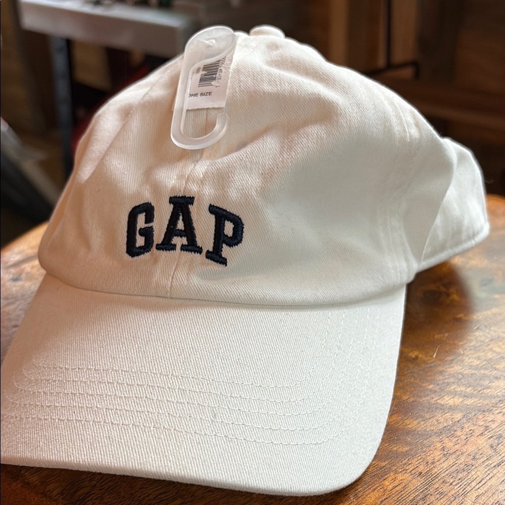 GAP White Baseball Cap NWT